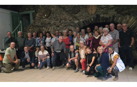 LES RANDONNEURS DU NAUCELLOIS ACCUEILLENT LEURS AMIS DE LAMBESC